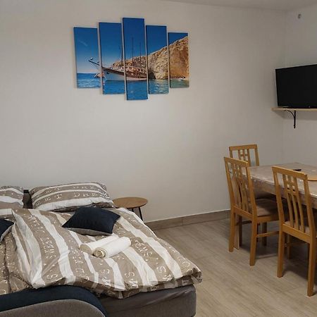 Apartma Lili Izola Bagian luar foto