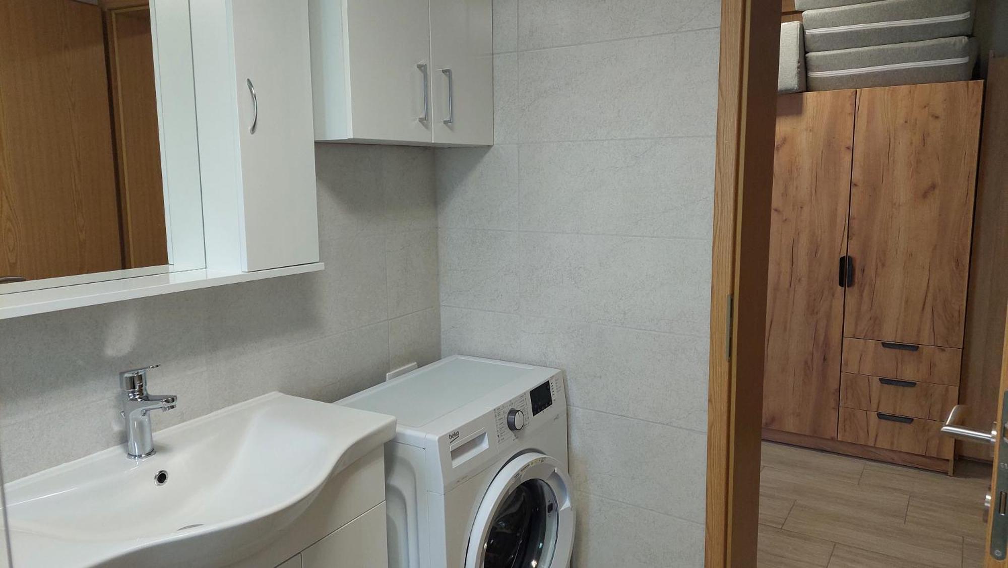 Apartma Lili Izola Bagian luar foto