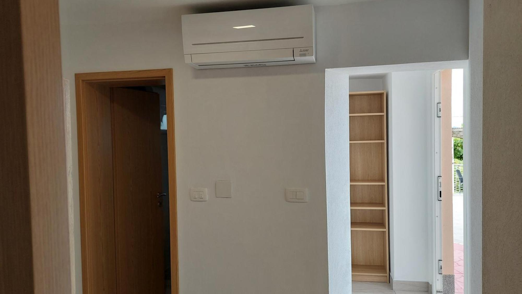 Apartma Lili Izola Bagian luar foto